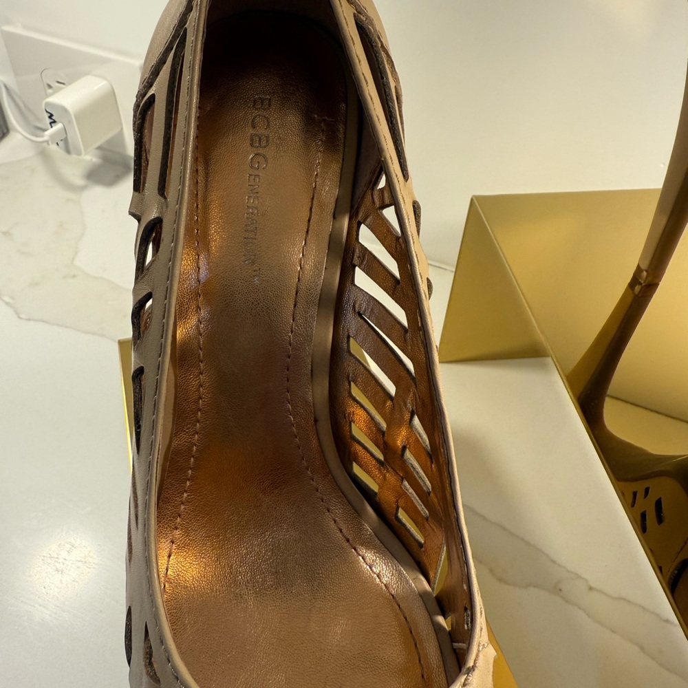 Elegant Cutout High Heels - Tan - Picture 4 of 8